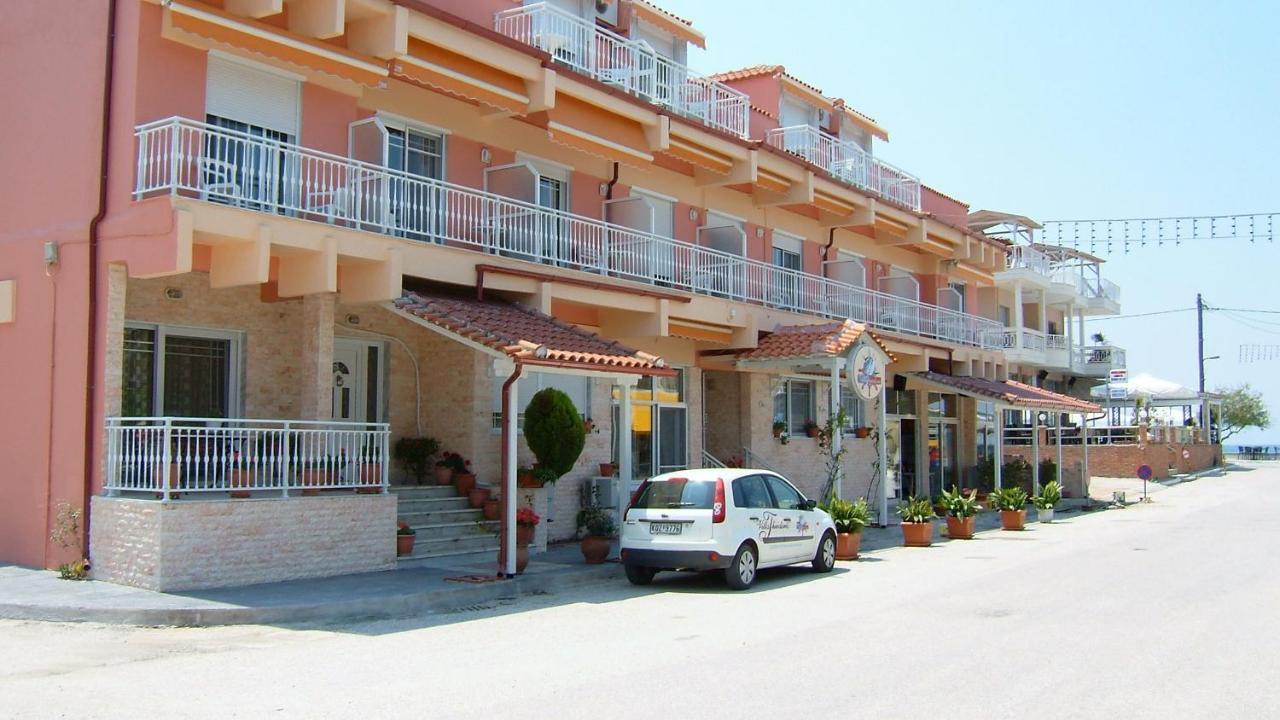 Villa Theodora Fanarion ภายนอก รูปภาพ